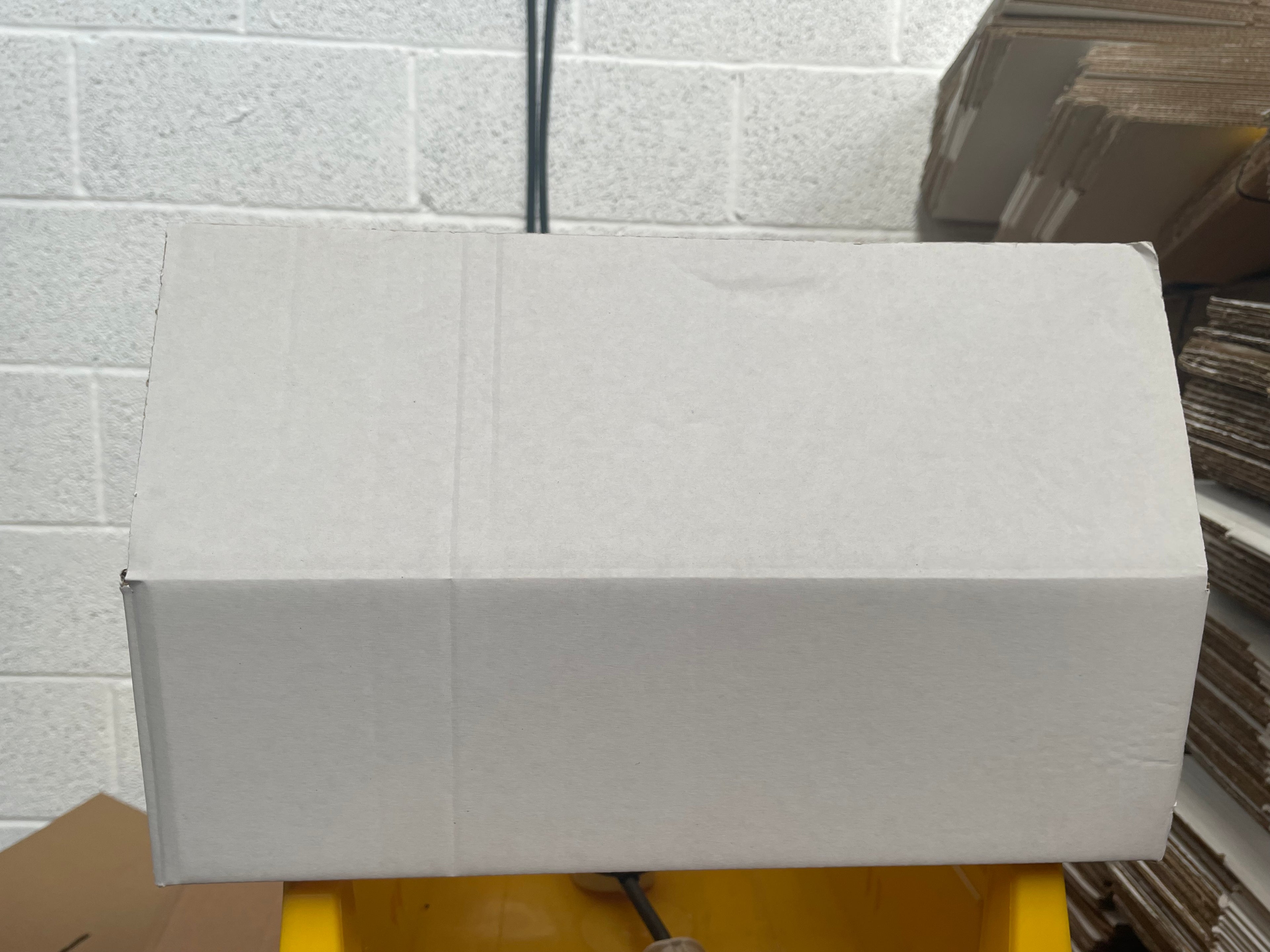 Single wall boxes 38x26x10cm pack of 25 boxes