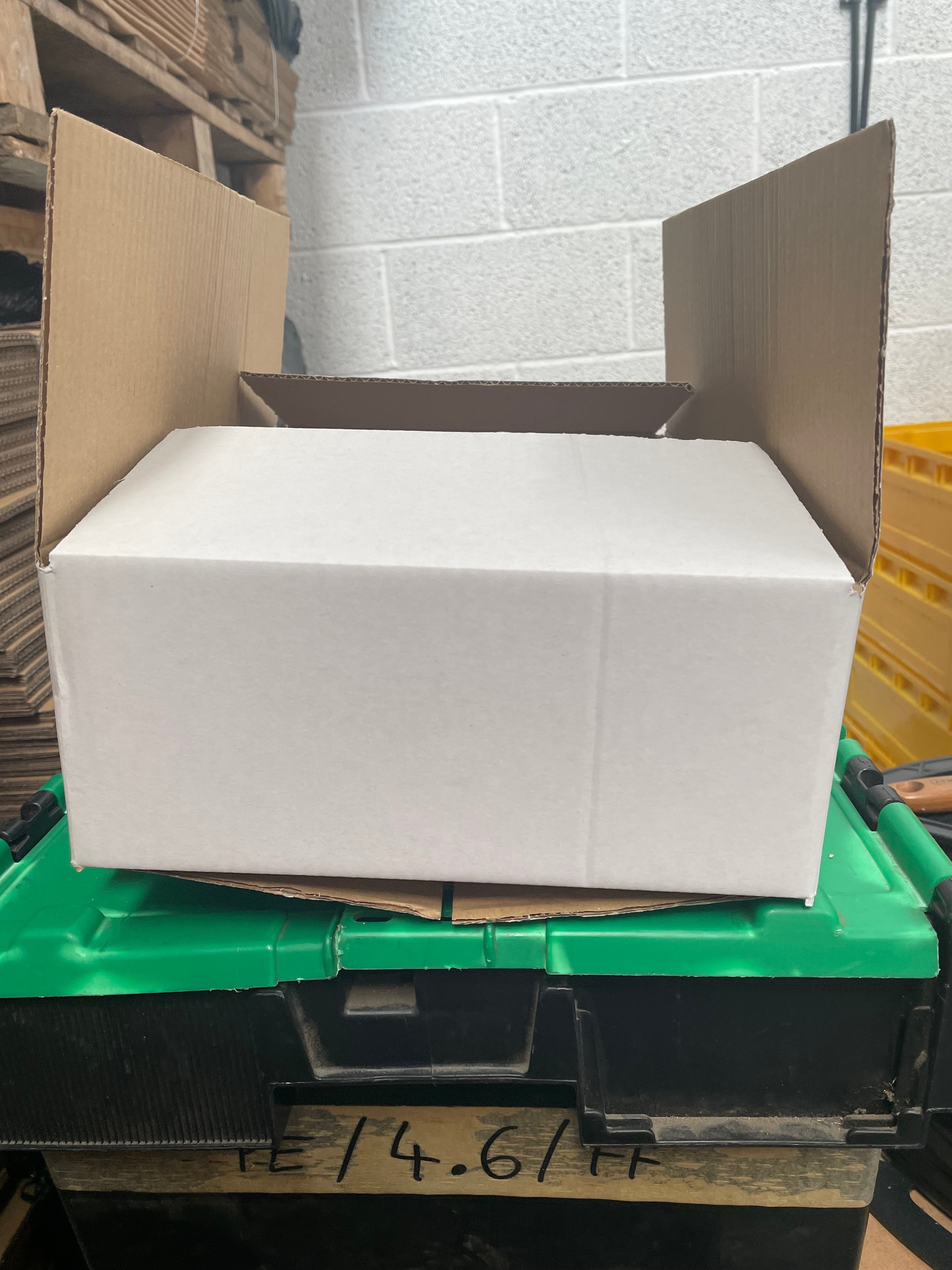 Single wall boxes 38x26x10cm pack of 25 boxes