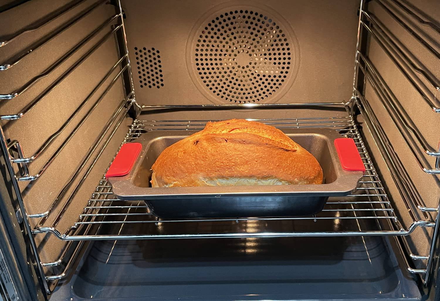 Professional Class Nonstick Coated 2lb Bread Pan inches Heat Resistant Silicone Handles 