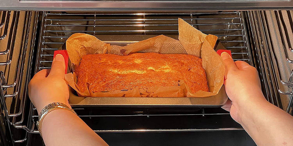 Professional Class Nonstick Coated 2lb Bread Pan inches Heat Resistant Silicone Handles 