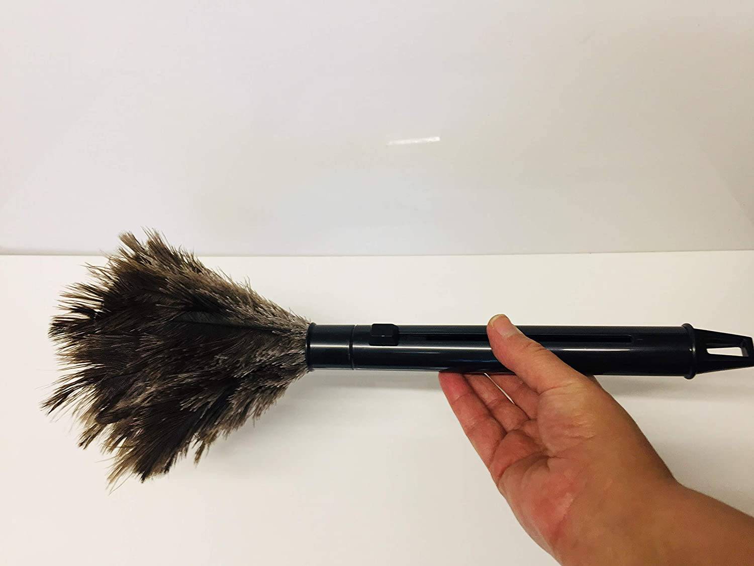 Retractable Ostrich Feather Duster - nappyworlduk